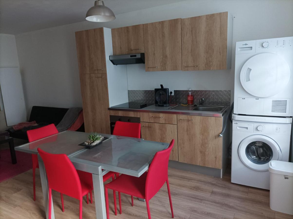 Petite Maison Agreable Pour 6 Voyageurs Apartment Bogny-sur-Meuse Exterior photo