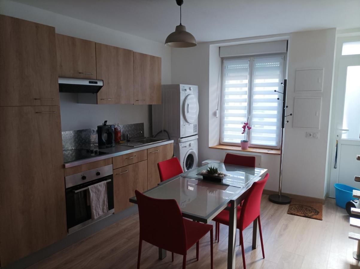 Petite Maison Agreable Pour 6 Voyageurs Apartment Bogny-sur-Meuse Exterior photo